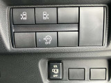 両側オートスライドドアです!インテリジェントキーや運転席のスイッチで簡単にドアの開閉ができるので、とても便利な装備です♪