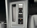 電子シフトノブ 電動パーキングブレーキ付き