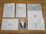 おクルマ取扱説明書&ナビの説明書&メンテナンスノートすべて揃っていますのでご安心です!◆インテリジェントキー★ドアの施錠開錠はもちろんのこと、エンジン始動もラクに行えます♪