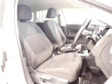 楽な姿勢で座ることが出来るので長時間の運転でも疲れにくいですし体もぶれにくいですよ。