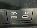 タイプC充電ポートが2つついてます!