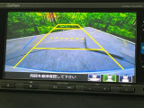【バックカメラ】駐車時に後方がリアルタイム映像で確認できます。大型商業施設や立体駐車場での駐車時や、夜間のバック時に大活躍!運転スキルに関わらず、今や必須となった装備のひとつです!