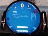 MINIのメーターパネルは円をコンセプトにデザインされております。おしゃれで愛嬌のあるMINI独自のデザインに惹かれる方は数多くいらっしゃいます。