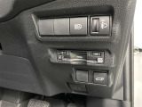ETC2.0は従来のETCシステムに加えて、渋滞回避や安全運転支援などの運転支援サービスが受けられる次世代システムです。