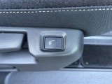 セカンドシートにもシートヒーターを装備しています。冬場は必需品です!