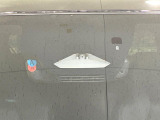 【プリクラッシュセーフティ】前方の車両等を検知し、衝突しそうな時は警報で注意を促し、ブレーキを踏む力をサポート。ブレーキを踏めなかった場合は衝突被害軽減ブレーキが作動、衝突回避をサポートします。
