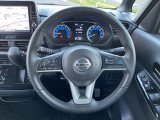 【純正革巻きステアリング】上質な革を使用することで、手にしっかり馴染みとても運転しやすいハンドルです♪