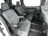 お車の販売やサービスで「安心安全で快適な移動」を提供する事はもちろんのこと、&ldquo;環境保全活動&rdquo;や、&ldquo;スポーツ振興&rdquo;など様々な場に参加させていただくことで、思いが現実になる事を信じて活動を続けています。