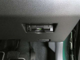 ETC車載器付きです。高速道路の料金所もスムーズに通過できます。※セットアップ費用は別途必要です。