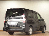 セレナ 2.0 ハイウェイスターV 4WD 