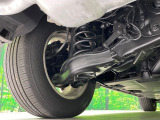 お車を安心してお乗りいただく為には、足回りの定期点検が欠かせません。サービスサポート(有償保証)では無料点検もご提供しており、安心のカーライフをお過ごしいただけるサポート体制が整っています。