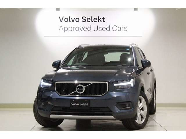 XC40  B3 モメンタム