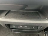 ワイヤレス充電器がついています。