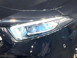 ●LEDヘッドライト:夜間走行時も良好な視界を確保し安心して運転できる高輝度LEDヘッドライトを装備!点灯速度が早く、消費電力も抑えられています。