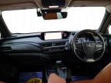 当社の車両は、オークションなどで高評価のお車を厳選して仕入れています。第三者鑑定やオークション評価4点以上にこだわっており、内外装共に状態の良いお車です。是非ご覧になってください。