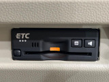 【ETC】高速道路の料金所をストレスなく通過!話題のスポットやサービスエリアに多い「スマートIC」利用時は必須のアイテムです。当店でセットアップを実施、ご納車当日からすぐにご利用いただけます!