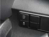 ◆VSA◆横滑り防止装置が装備されています。コーナーリング時の横すべりを抑える機能と、車両の急激な挙動変化を抑える機能で、安定した走行を実現しています。運転に安心とゆとりが出来ます。