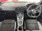TTクーペ 2.0 TFSI Sラインパッケージ 