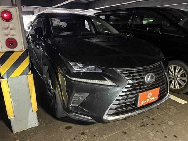 NX 300h バージョンL 後期型 禁煙車 アラウンドビューカメラ
