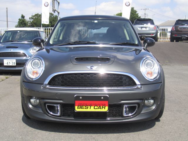 中古車 Bmw ミニ クーパー S R56型後期モデル の中古車詳細 85 000km エストリルグレー 茨城県 95万円 中古車情報 中古車検索なら 車選びドットコム 車選び Com