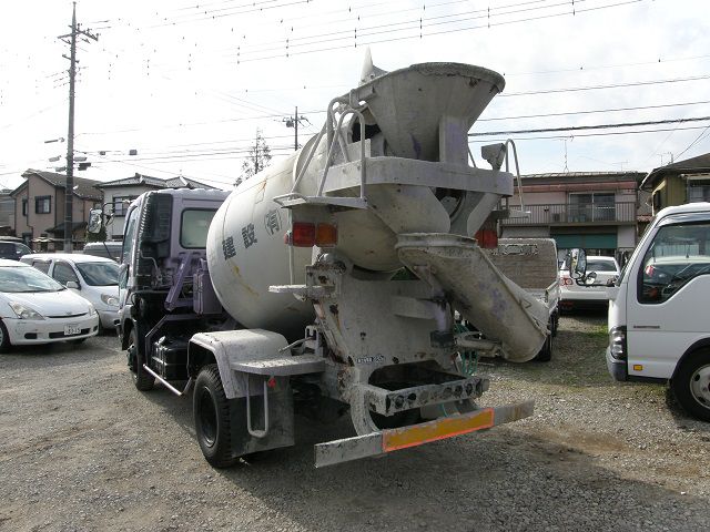 中古車 三菱ふそう ファイター ミキサー車 最大積載量3 トン 坂道発進補助装置 エアーブレーキ 125 51 000km ライトパープル 千葉県 2万円 中古車情報 中古車検索なら 車選び Com