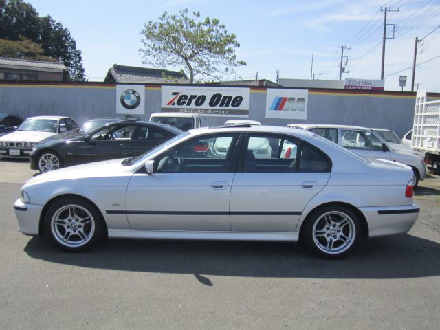 中古車情報 ｂｍｗ 5シリーズ 525i Mスポーツ ワンオーナー 修復歴無し の中古車詳細 走行距離 10 8万km カラー チタンシルバー 販売地域 茨城県水戸市 中古車を探すなら Carme カーミー 中古車