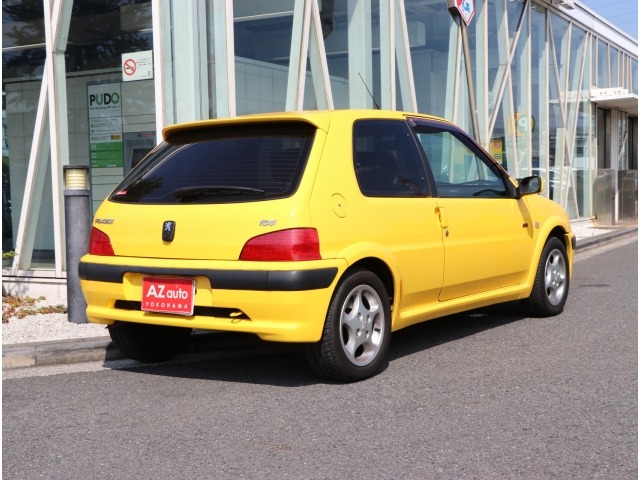 中古車 プジョー 106 S16 Ltd 131 000km キイロ 神奈川県 49 9万円 中古車情報 中古車検索なら 車 選びドットコム