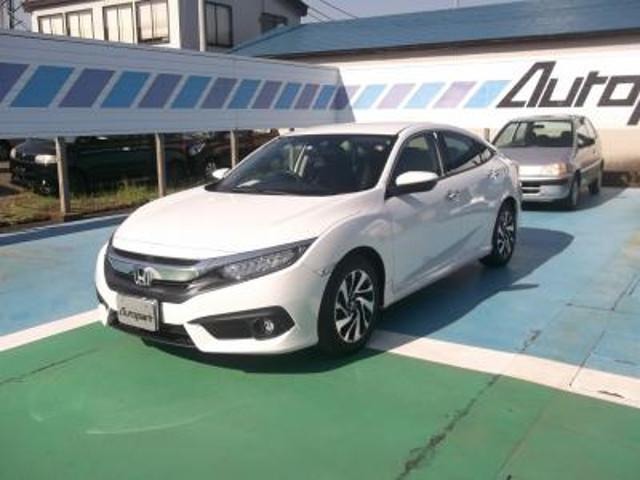 中古車 ホンダ シビック ホンダセンシング ナビ 2 000km パール 新潟県 249万円 中古車情報 中古車検索なら 車選び Com